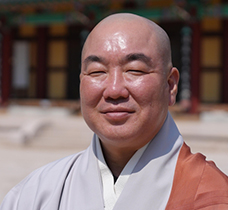 우석스님 대표사진